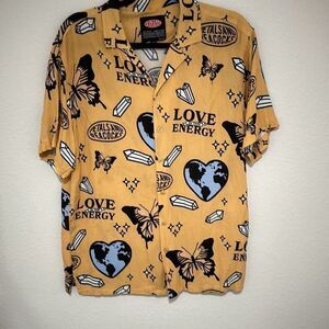 Petals and Peacocks Mens Yellow Short Sleeve Love is Energy Button Up Shirt‎